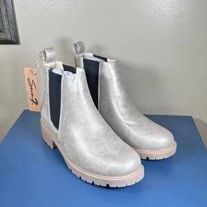 Seven7 Silver Ankle Boots